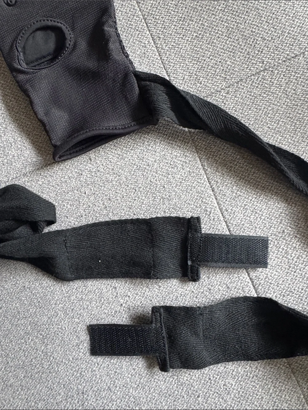 Black Fingerless Training Gloves with Wrist Wraps